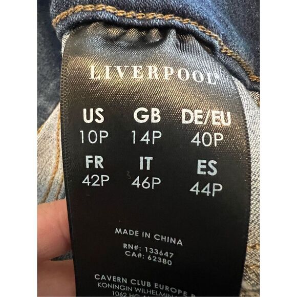 Liverpool Womens Denim Capri Petite Bottoms Size 10 - Picture 5 of 6